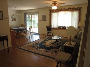 4219 Braeburn Dr, Fairfax, VA 22032