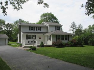 46 Sherwood Rd, Aurora, NY 13026