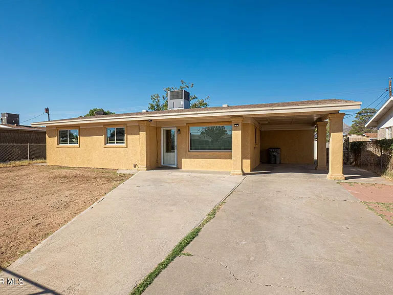 9309 Montgomery Dr — Photo 1