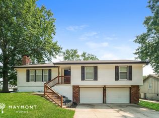 3200 SE 6th Ct, Blue Springs, MO 64014