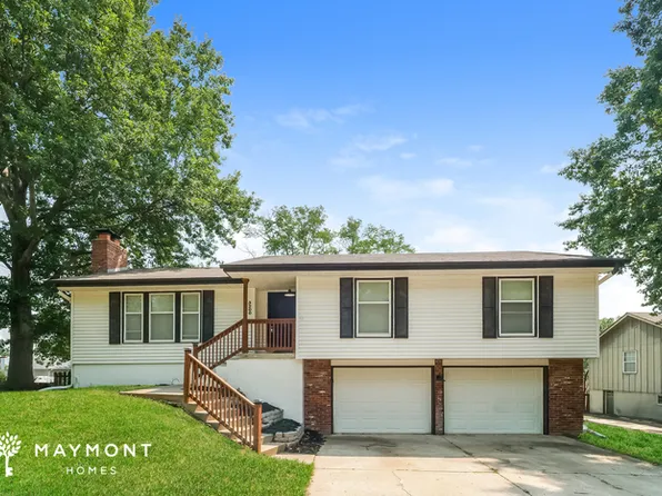 3200 SE 6th Ct, Blue Springs, MO 64014
