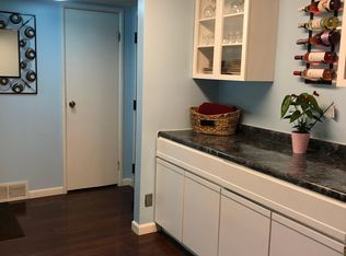 4000 S 56th St APT 377B, Lincoln, NE 68506