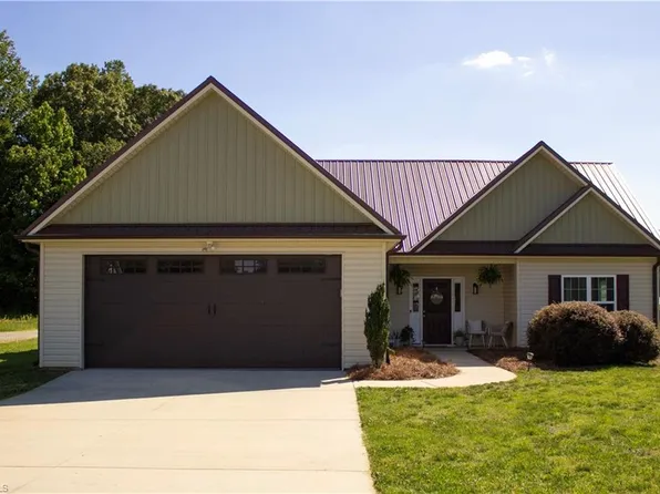 1906 Tall Pines Rd, Lexington, NC 27295