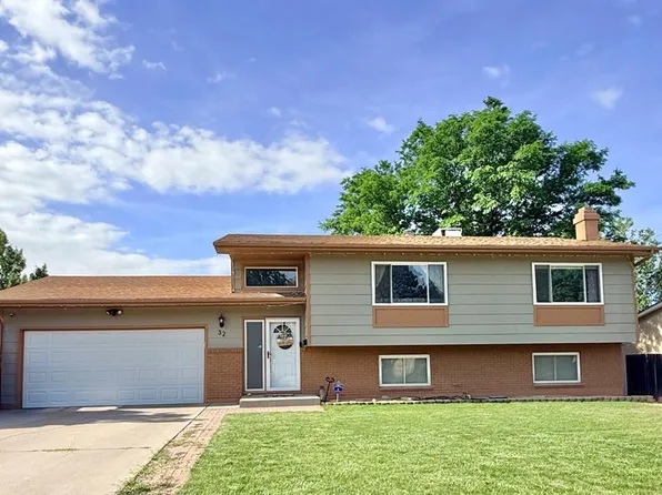 32 Apollo Ln, Pueblo, CO 81001