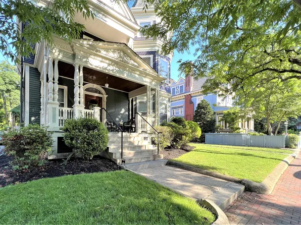 20 Highland Ave APT 3, Cambridge, MA 02139