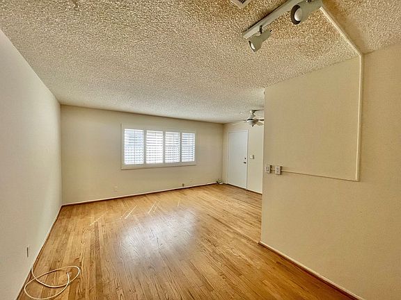 3rd image of 4381 Ventura Canyon Ave Unit 9