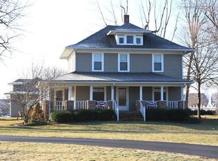 1127 W Curry Rd, Greenwood, IN 46143