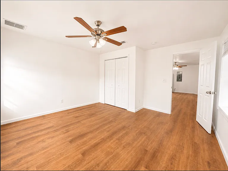 318 N Paca St — Photo 18