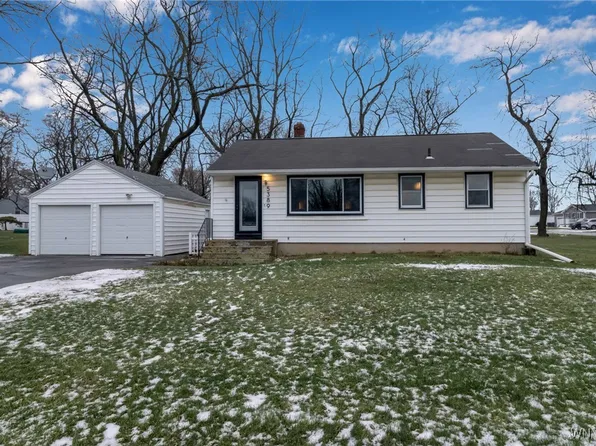 5389 William St, Lewiston, NY 14092