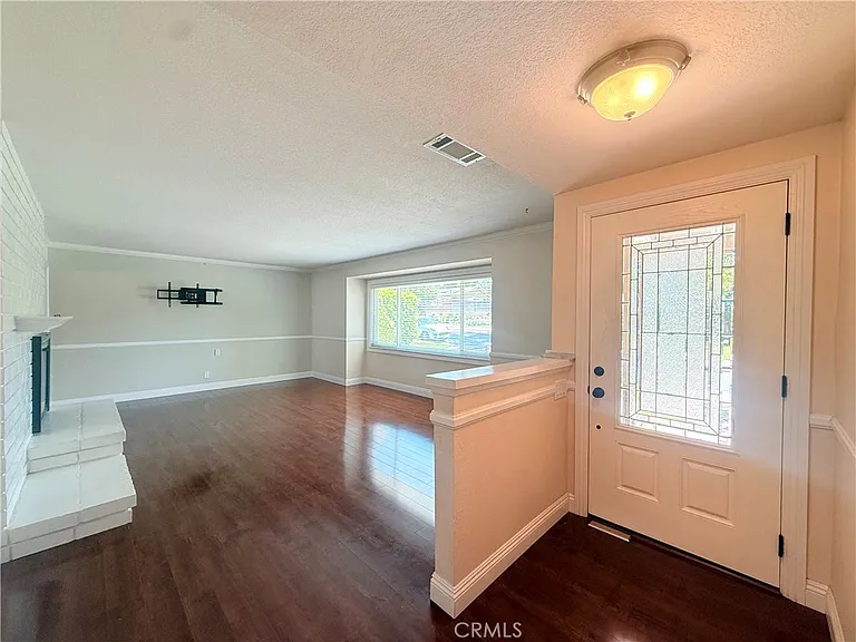 1131 Urell Dr — Photo 4
