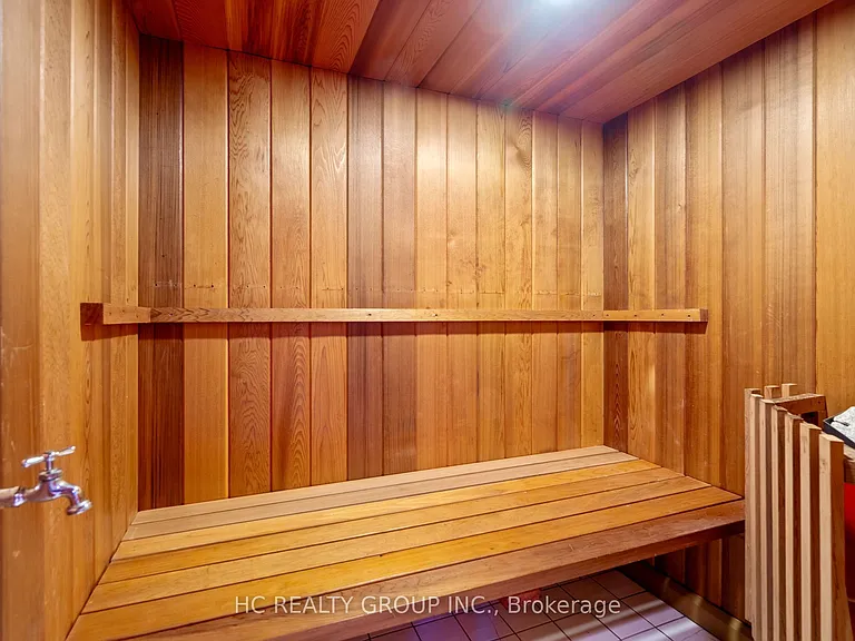 80 Bayview Rdg — Photo 28
