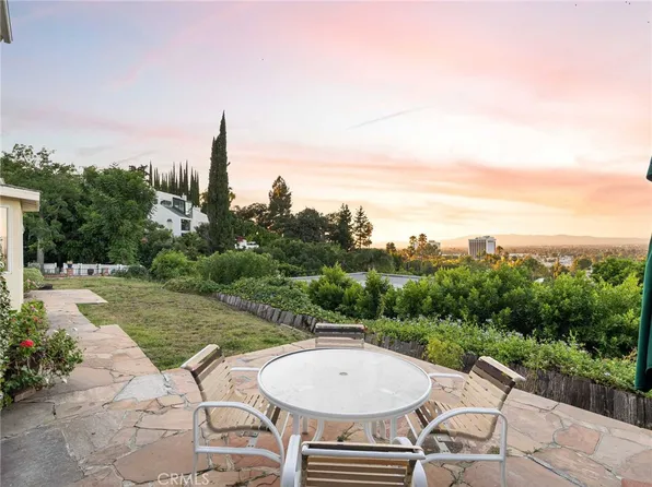 14577 Round Valley Dr, Sherman Oaks, CA 91403