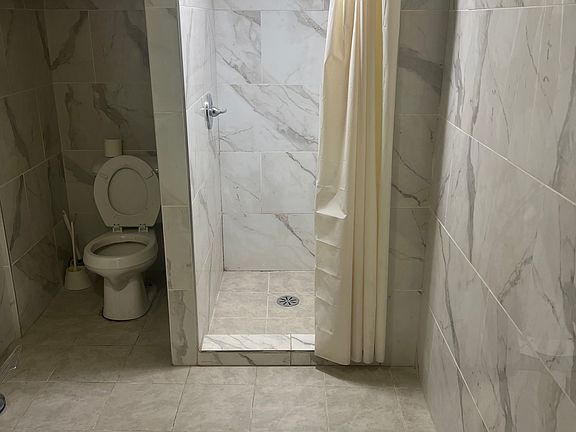 2nd image of 661 W Forest Ave #3