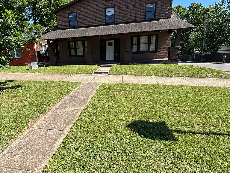 800 Shelby Ave #4 — Photo 2