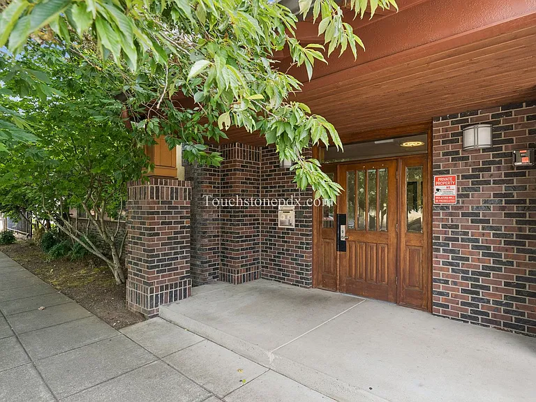 400 NE 100th Ave #109 — Photo 2