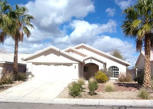 1933 E Leisure Ln Photo 1