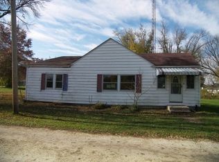 7668 W Beachwood Ave, Warsaw, IN 46582