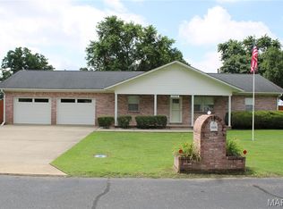 17576 Rigdon St, Kennett, MO 63857