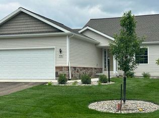 4056 Eastbridge Circle Rd, Stockbridge, MI 49285