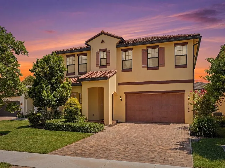 11760 Bayview Cir — Photo 14