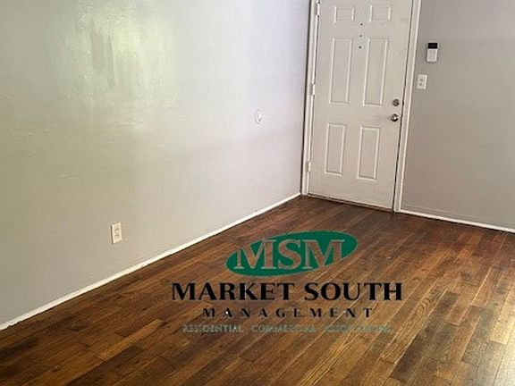 3rd image of 1136 E 54th St #1136-54