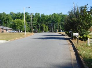 Chaucer Dr, Gaffney, SC 29341