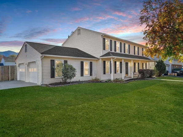 1704 Mill Pond Dr, Salem, VA 24153