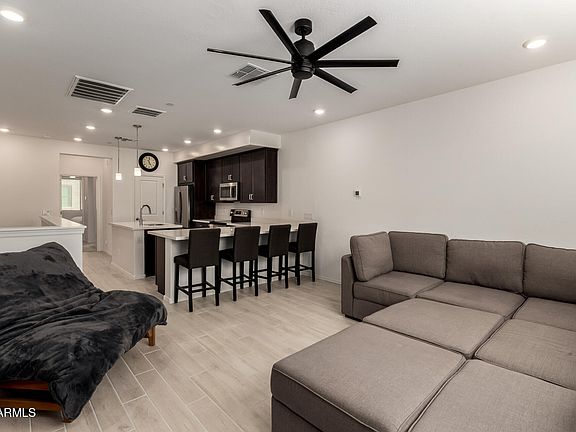 5th image of 2626 S SULLEY Drive #103