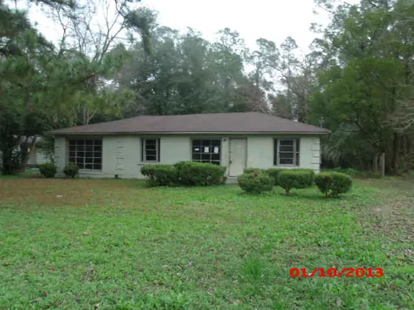 605 7th St SW, Moultrie, GA 31768