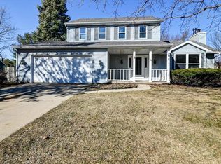 904 Cedar Ct, Verona, WI 53593
