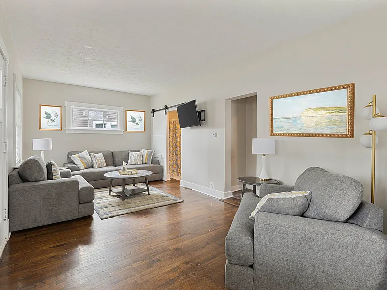 4335 Leavenworth St — Photo 17