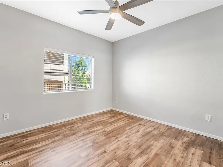 2291 W Horizon Ridge Pkwy #6136 — Photo 12
