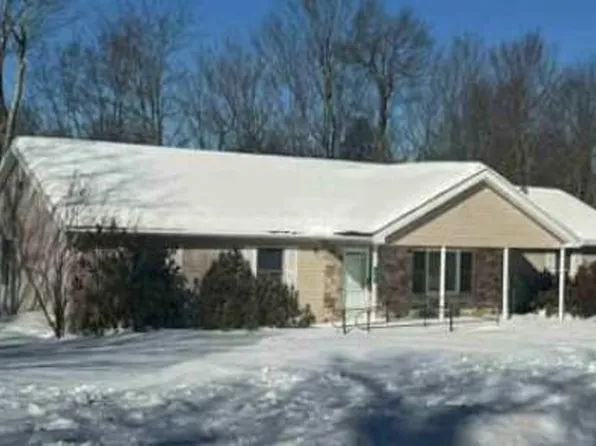 115 Blackfoot Ln, Tobyhanna, PA 18466