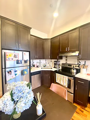 Rented by Compass | media 3