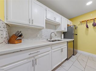 317 Crosswind Way, Las Vegas, NV 89145
