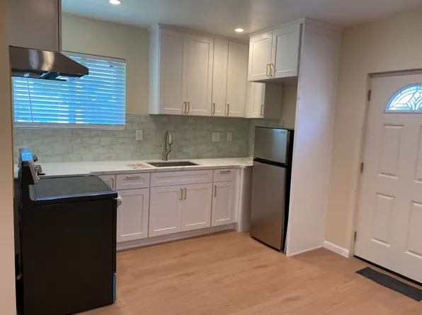 13958 Wyandotte St, Van Nuys, CA 91405