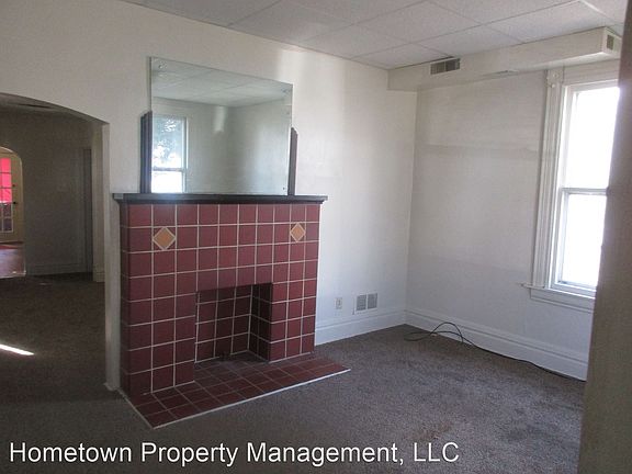 2nd image of 1020 Lakeview Dr