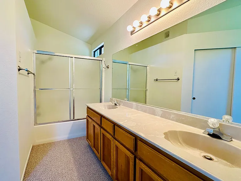 1537 Yarberry Dr — Photo 23