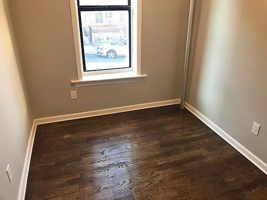 Rented by HFF Realty LLC | media 9