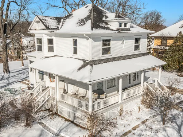 62 N Lincoln Ave, Lombard, IL 60148