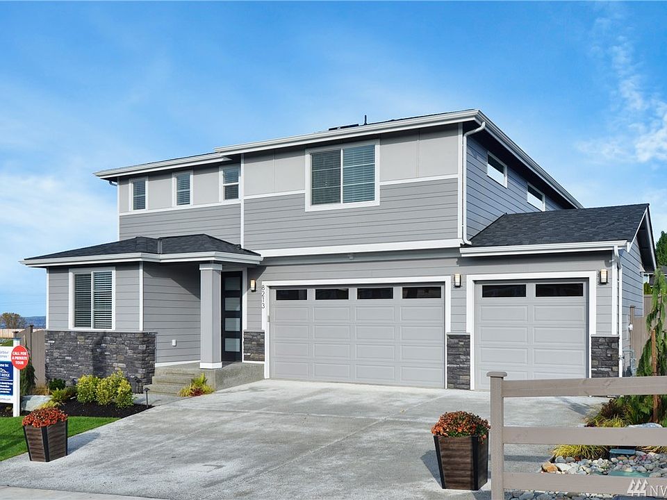 1st image of 8213 15th St SE Unit Sr 32