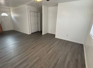 720 Beverly Dr #242, Bakersfield, CA