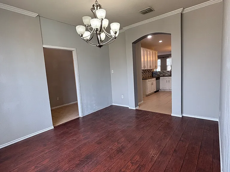 10120 Sourwood Dr — Photo 3