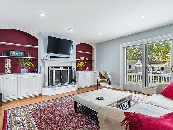 5th image of 138 W 23rd St
