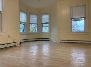 96 Hill St, Waterbury, CT 06704