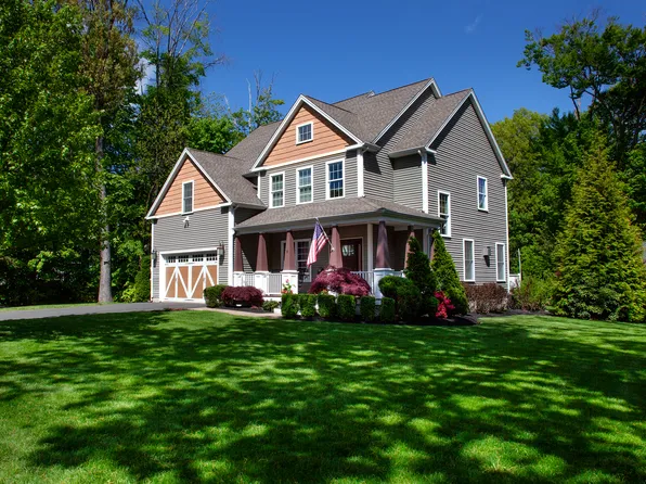 4 McLean Street, Simsbury, CT 06070