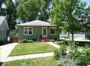 2044 N 61st St, Omaha, NE 68104