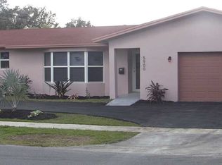 5900 SW 7th St, Plantation, FL 33317