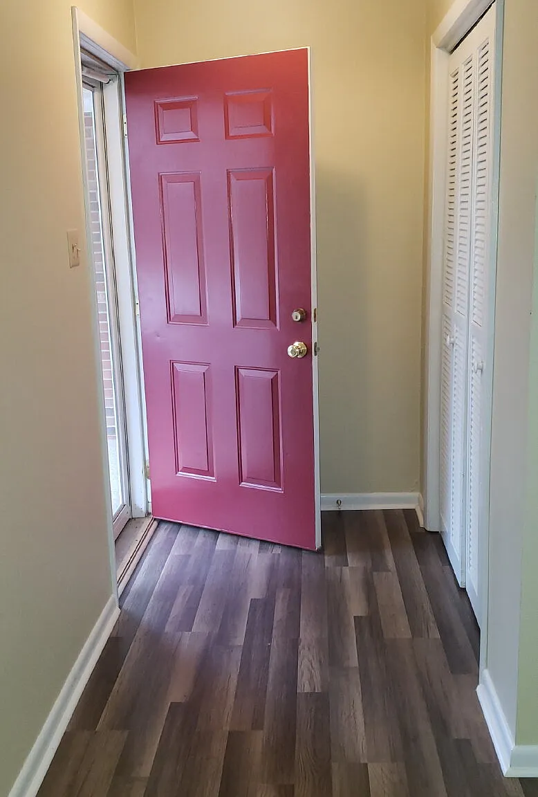 2 bed, 1.0 bath, 1100 sqft, $995 — Photo 3