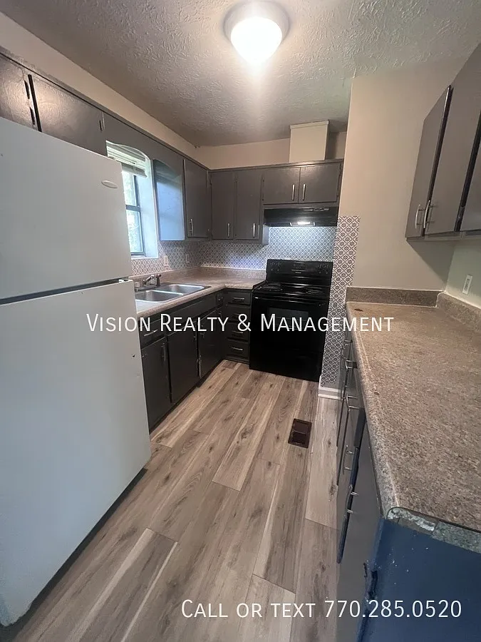 155 Castleman Rd — Photo 3